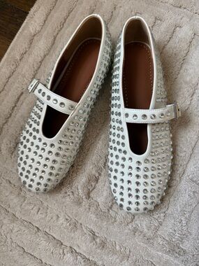 Ala*a (Amazon) Studded White Mary Jane Flats